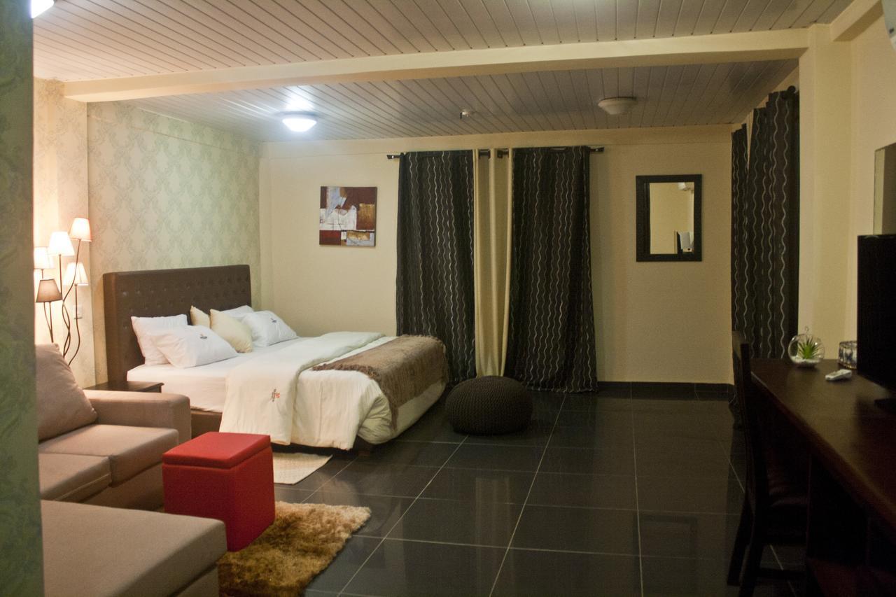 M Suites Hotel Akra Zewnętrze zdjęcie