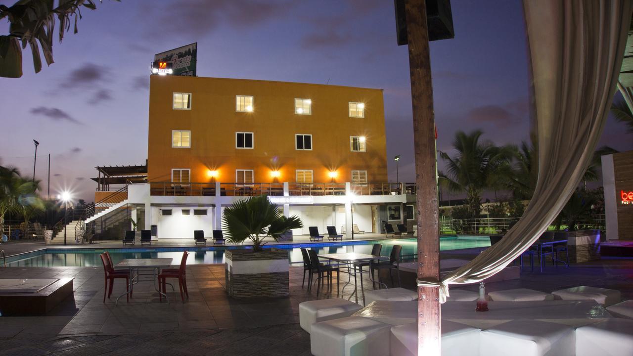 M Suites Hotel Akra Zewnętrze zdjęcie