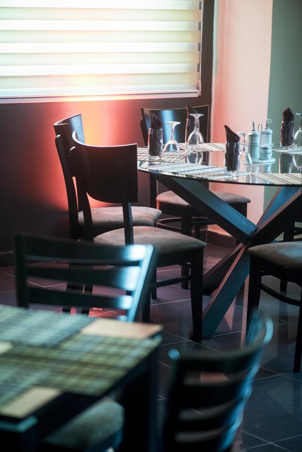 M Suites Hotel Akra Zewnętrze zdjęcie